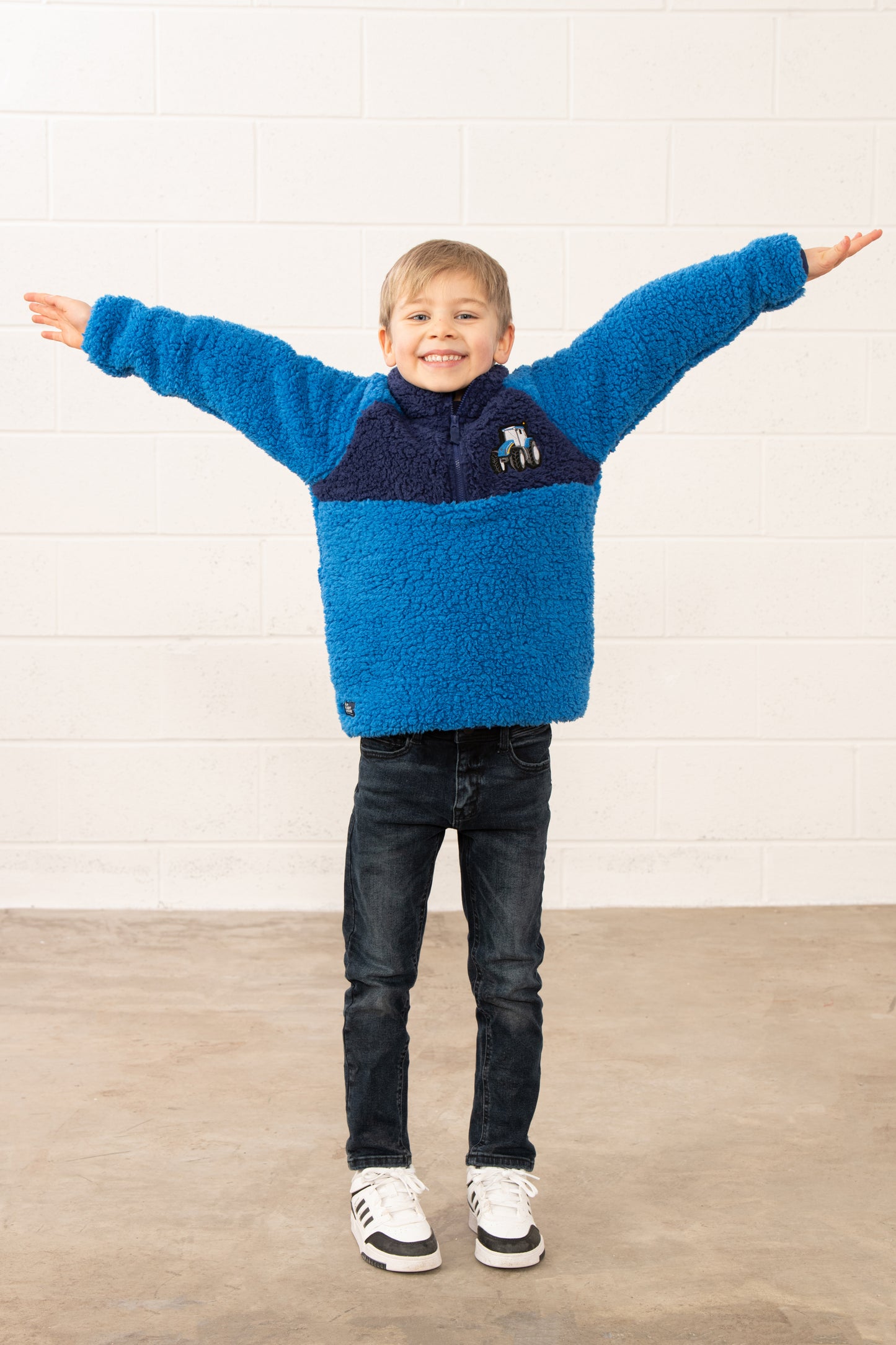 CADEN FLEECE - BLUE TRACTOR
